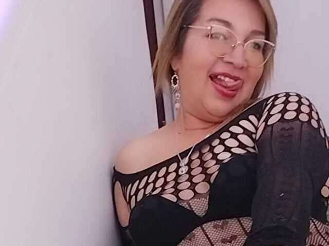 MAYLINROSSE amateur webcam photo