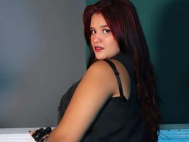 MEGANRUSSO amateur webcam photo