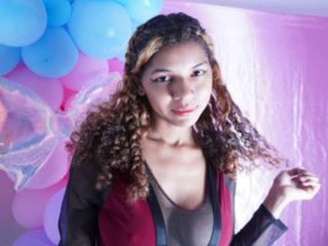 MEGANN9 amateur webcam photo