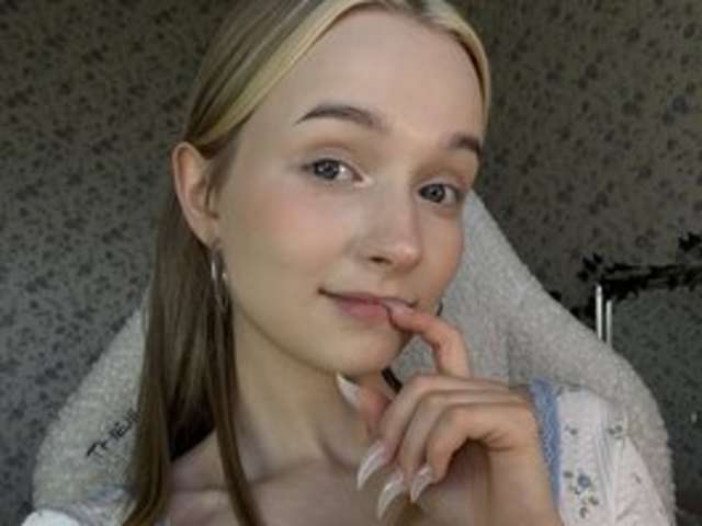 MEOWMIA amateur webcam photo