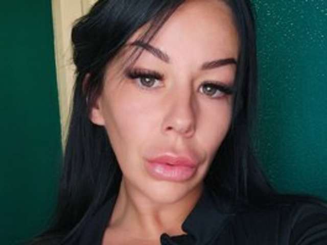 MILFYMADDY amateur webcam photo