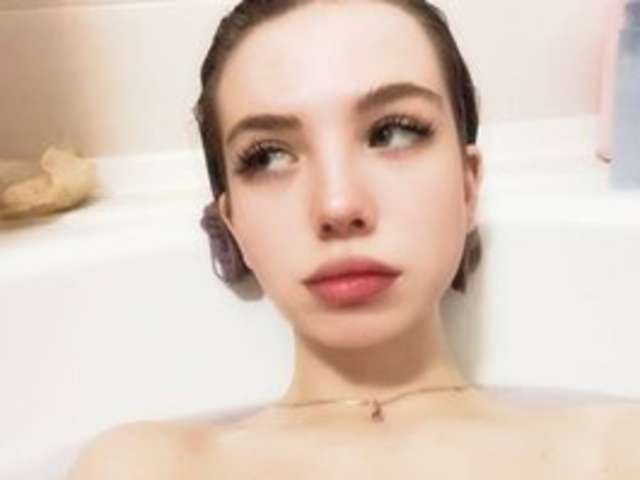 MIRABBELLA amateur webcam photo