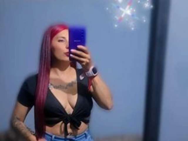 NAILA-ROSSI amateur webcam photo