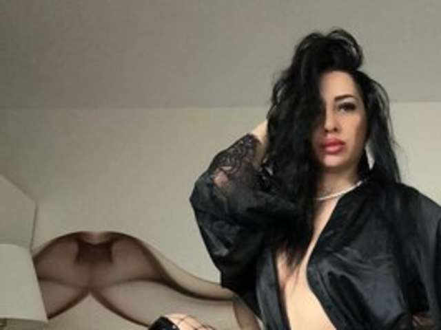 NAOMISCARLETT amateur webcam photo