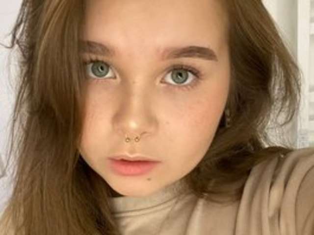 NICOLE-ANNA amateur webcam photo