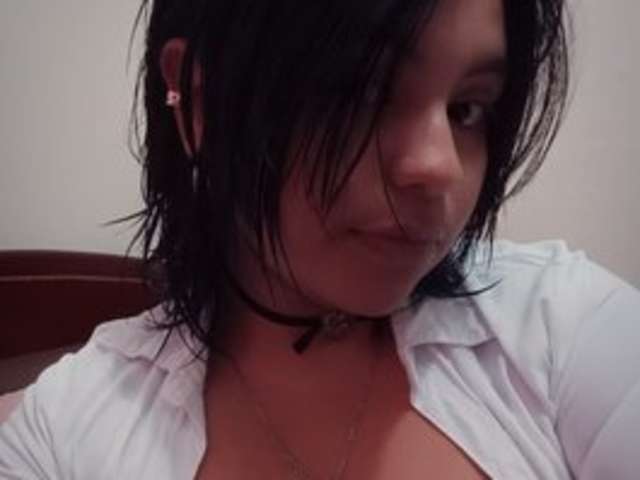 NICOLEYABIR amateur webcam photo