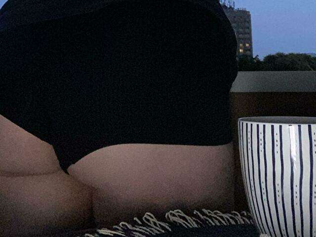 NIGHTSPELLS amateur webcam photo