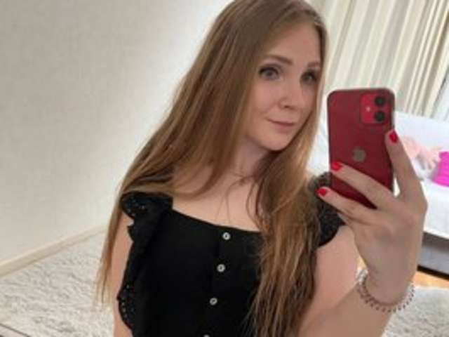 ONLY1LIZA amateur webcam photo