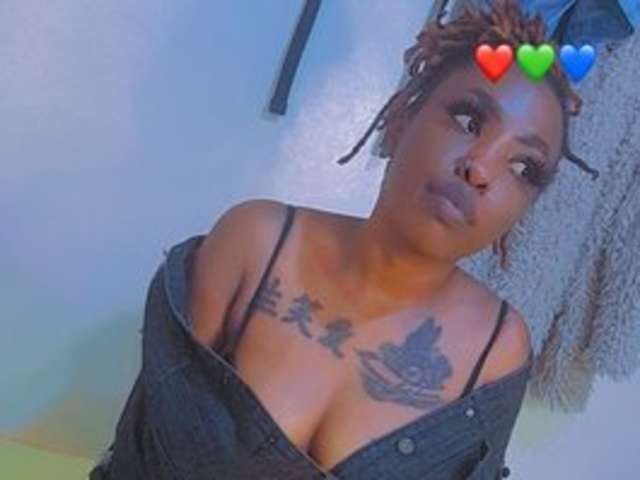 PETITEHOTCHICKS amateur webcam photo