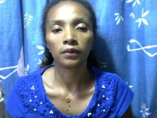 PINAHOT200 amateur webcam photo