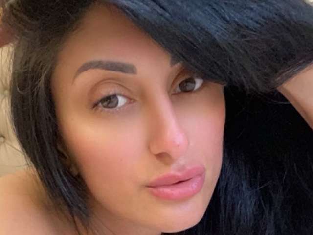 PURPLE amateur webcam photo