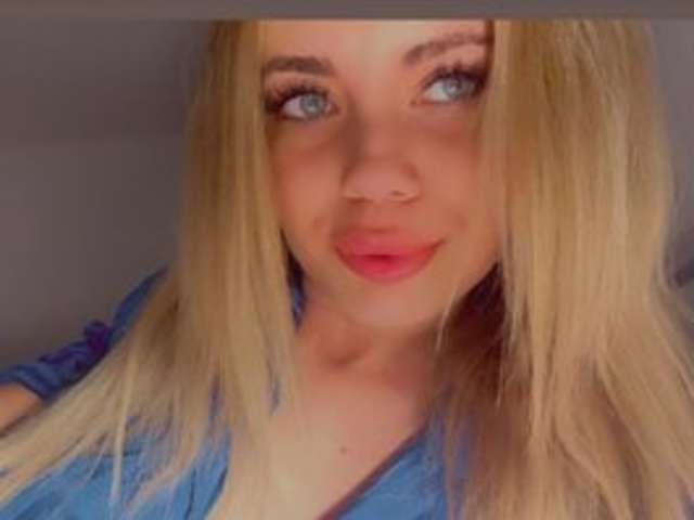 SELENABANKS amateur webcam photo