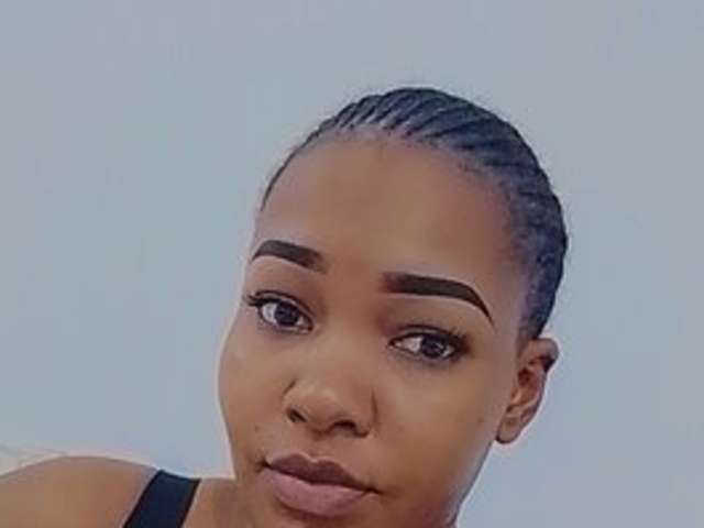 SEXYAPPLE2002 amateur webcam photo