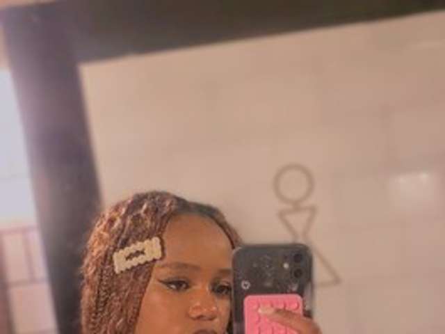 SEXYASSZEEE amateur webcam photo