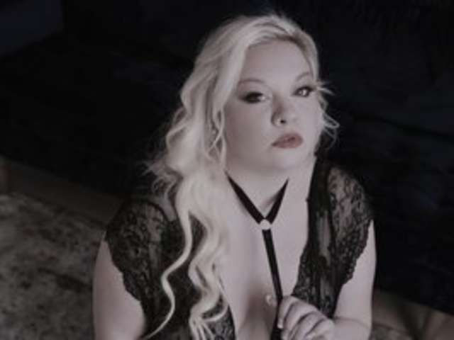 SIENNALUXX amateur webcam photo