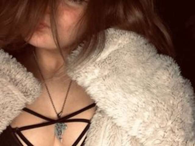 SLANKYMIC amateur webcam photo