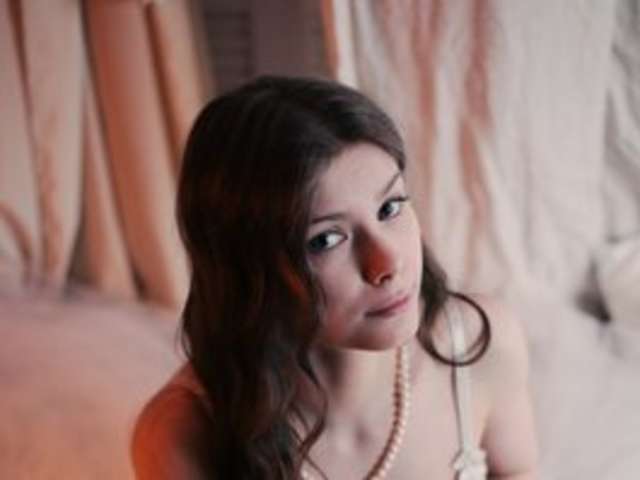 SWEET-MILA amateur webcam photo