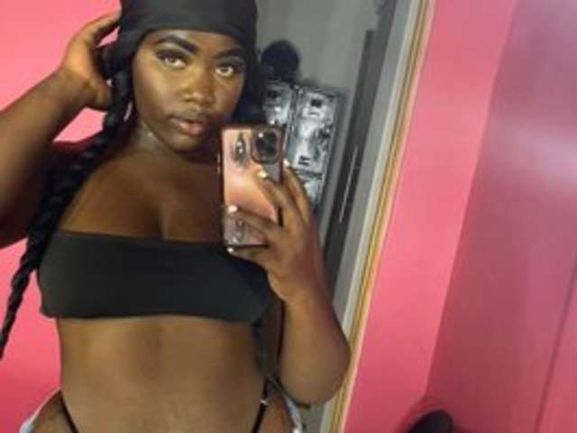 SWEETERCHOCOLATE amateur webcam photo