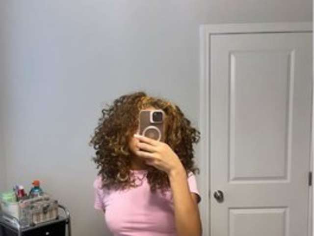 TITOUNEA amateur webcam photo