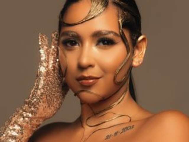 TORICROSS amateur webcam photo