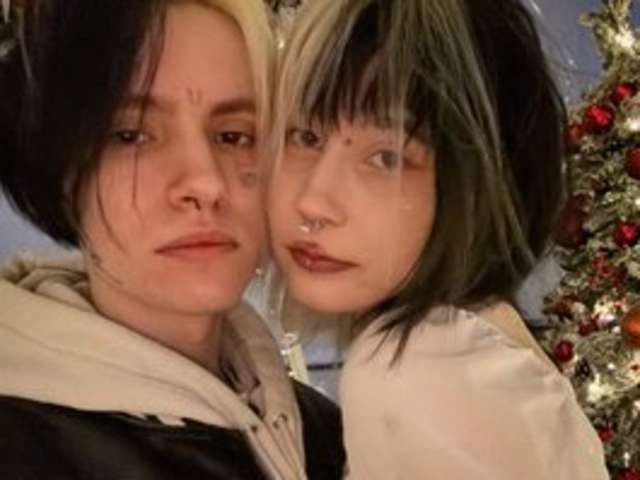 VERYRARETWINS amateur webcam photo