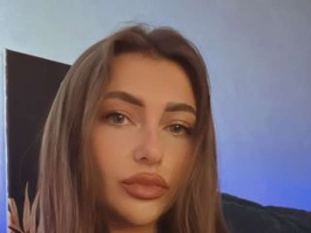 WILDGIRL amateur webcam photo