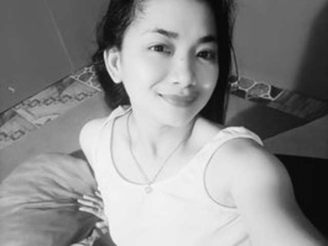 YUMHI18 amateur webcam photo