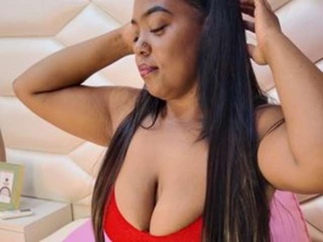 ZAIYAJONES amateur webcam photo