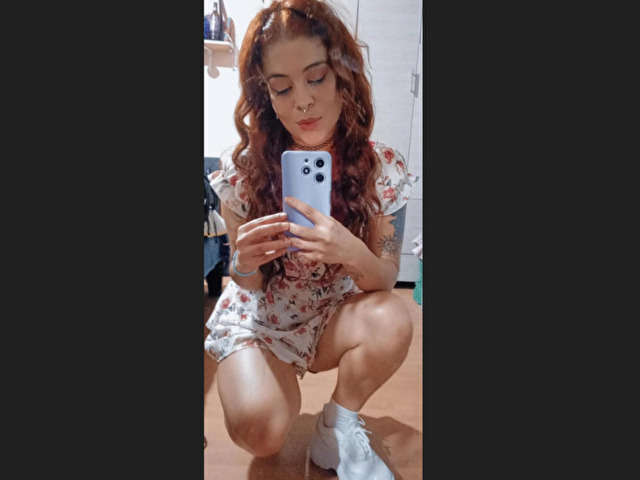 ALAIALOVE amateur webcam photo