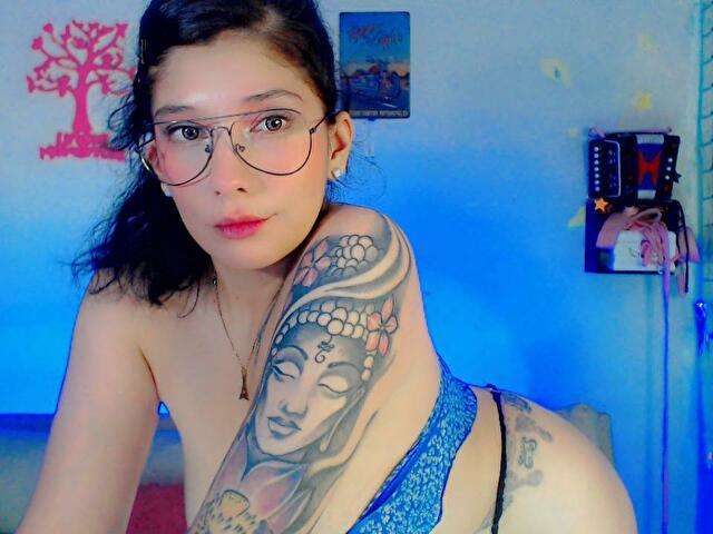 AMELITDIA amateur webcam photo