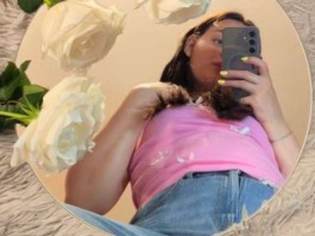 AMOURESS amateur webcam photo