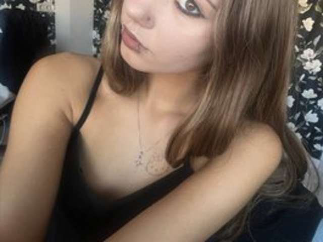 ANGE-LINKA amateur webcam photo