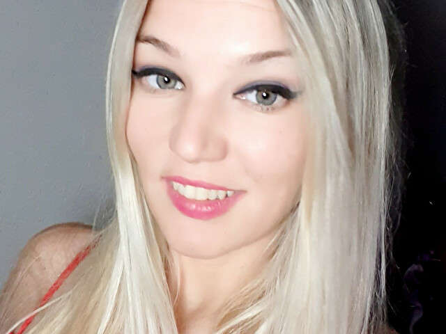 BLONDESIN amateur webcam photo