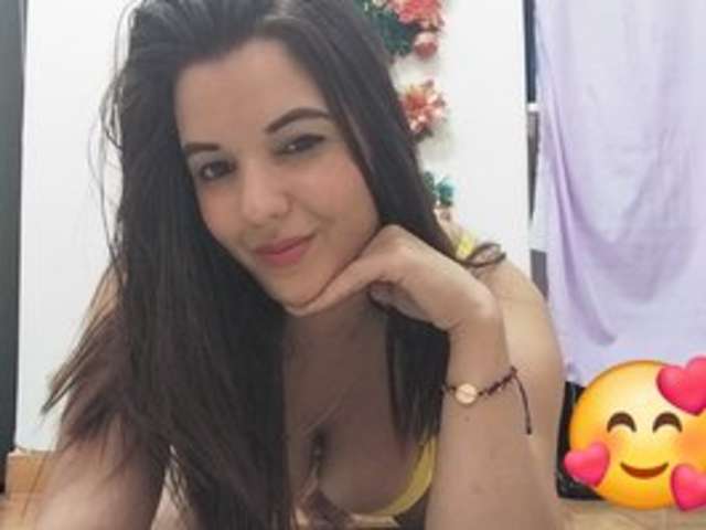CAROLHOT23 amateur webcam photo