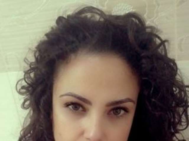 CURLYGIRL35 amateur webcam photo