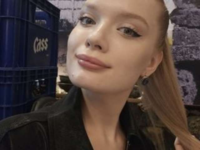 EFFIEELFY amateur webcam photo