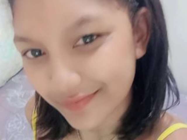 ELLY-WILLIS amateur webcam photo