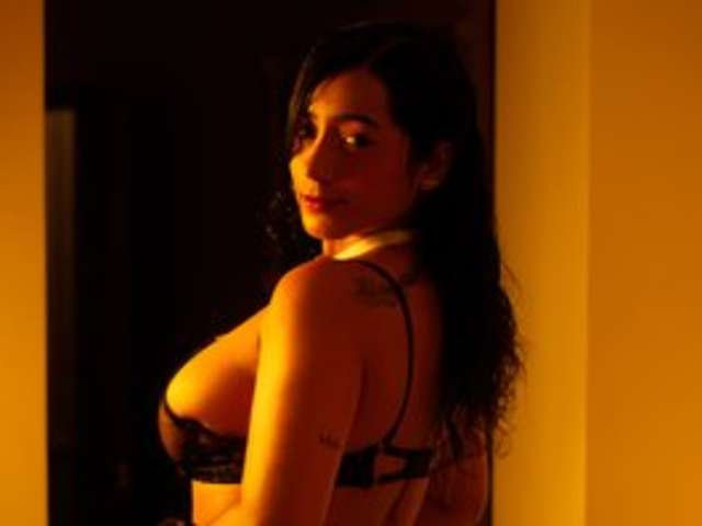GEEMA amateur webcam photo