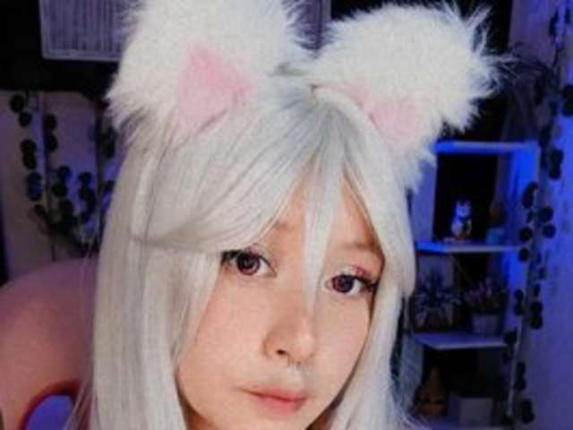 HELLENBUNNYX amateur webcam photo
