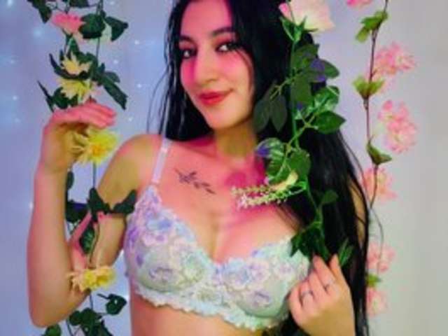 KATTYQUEENN amateur webcam photo