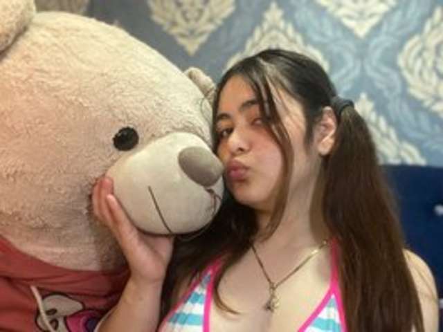 KIMMTAYLORZ amateur webcam photo