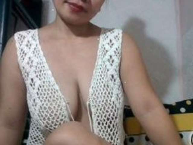 LOVELYSWEET4U amateur webcam photo