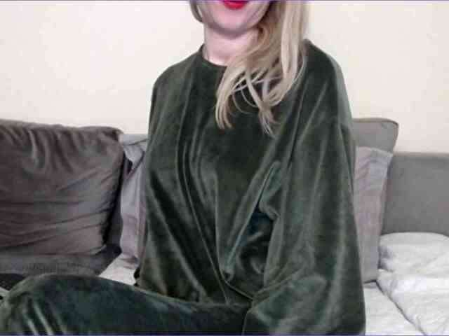 LUCIALUCIA amateur webcam photo