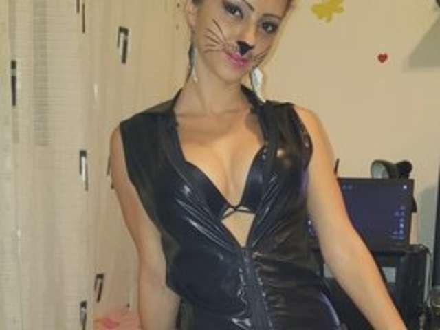 MAYA24FUN amateur webcam photo