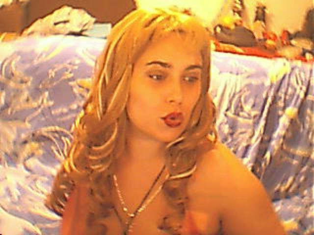 MAYA4U amateur webcam photo