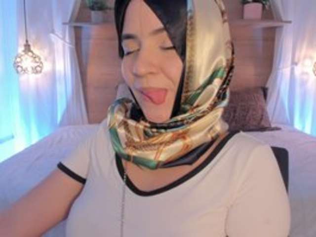 MEENACUTE amateur webcam photo