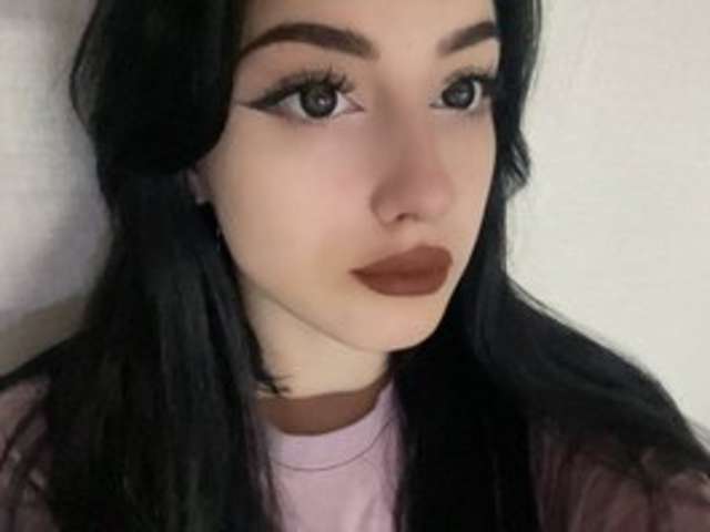 MEOWLULY amateur webcam photo