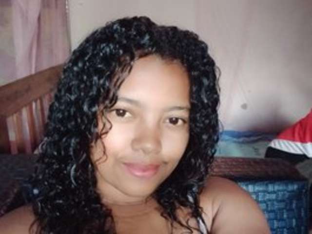 MIICHA40 amateur webcam photo