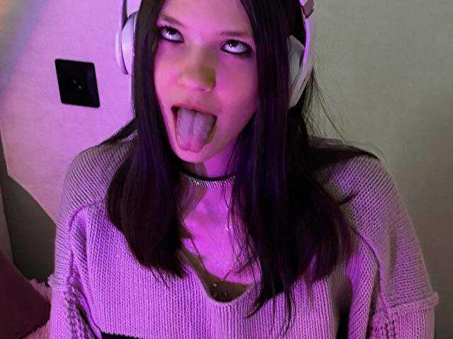 MOLLYWHITE amateur webcam photo