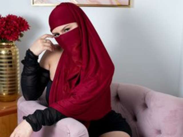 SHAIIRA amateur webcam photo